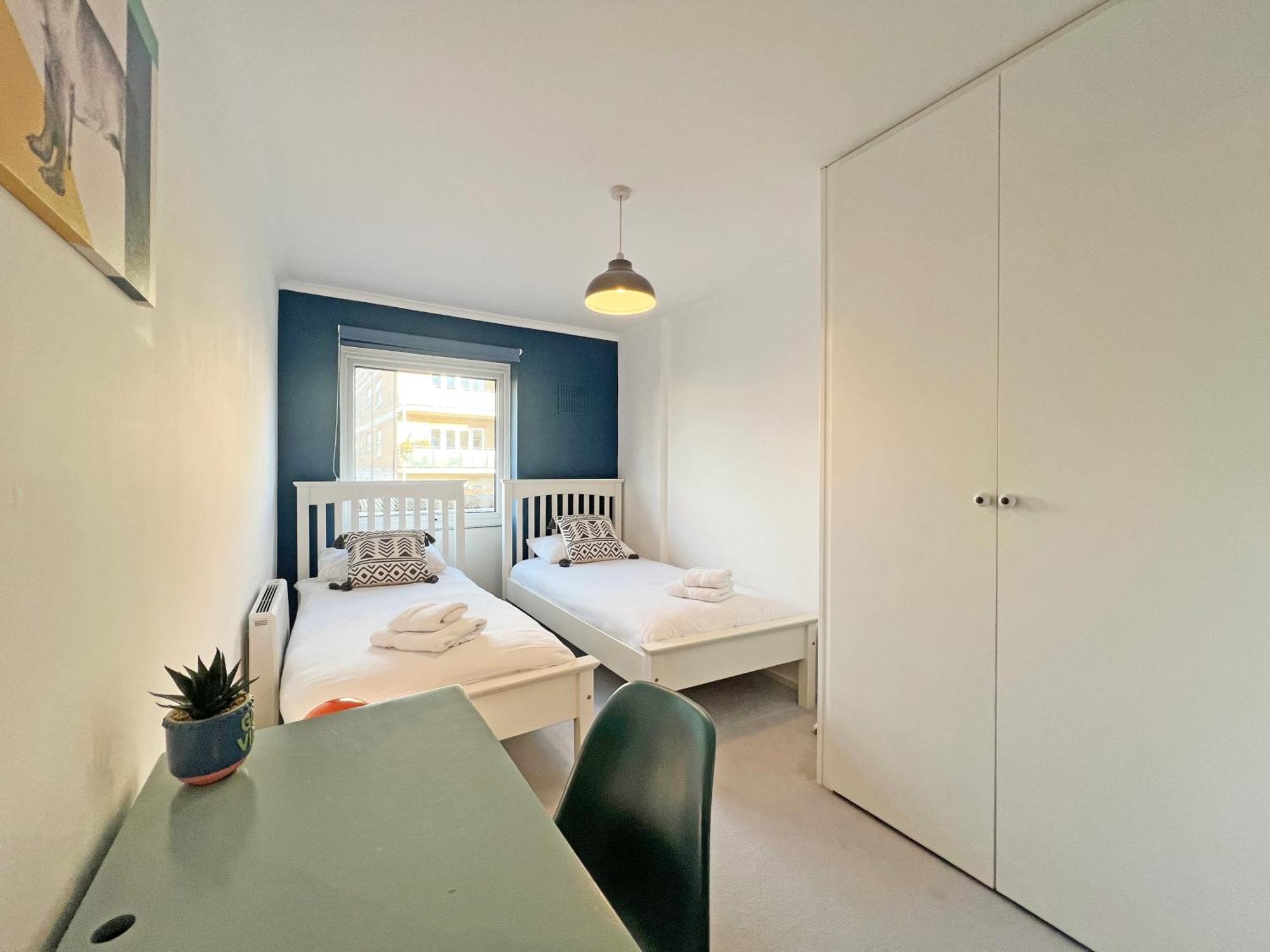 Beautiful Windsor 2 Bed, Perfect Location, 5 Mins Walk To Centre, Free Parking, Legoland, Ascot Apartment Екстериор снимка